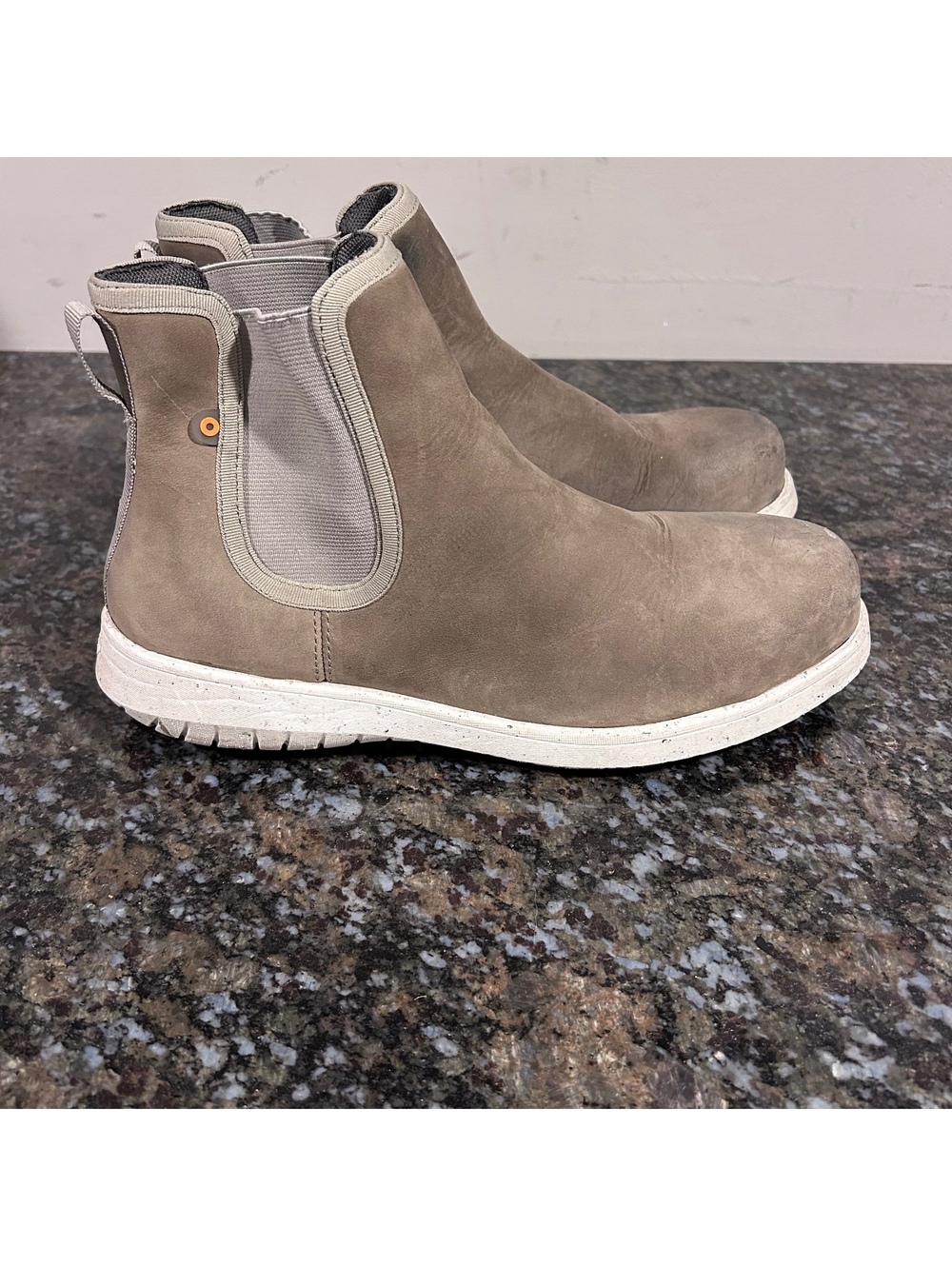 Bogs Cypress Chelsea Nano- Composite Safety Toe Taupe Boots Size 8.5 Womens